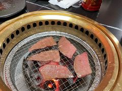 -山川小町·极番烧肉(新地假日广场店)