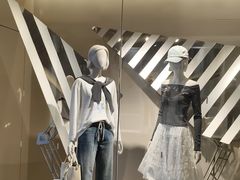 -URBAN REVIVO(西安Momopark店)