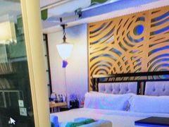 -喜鹊愉家酒店(郑州曼哈顿博览中心地铁站店)