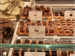 -VENCHI 闻绮(北京国贸商城店)