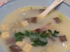 -小杨生煎(金山百联购物中心3楼店)