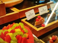 -雍容荟帝王蟹活龙虾展台自助(IFS黑金店)
