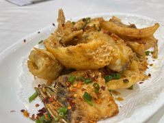 椒盐鲩鱼骨腩-联邦酒楼