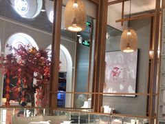 -三人行骨头王火锅(长寿店)