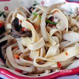 给家里的大美眉准备一份早餐吧[加油]八宝山药粥+寓意满满的小福袋