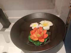 -莱蔻·圣灸堂·推拿艾灸(天山店)