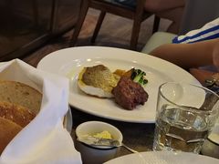 -食间牛排(湖西路店)