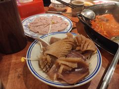 -周小明火锅(黑金冠社区店)