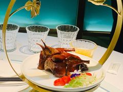 老广乳鸽-鹊玥·粤菜小馆(汇智国际商业中心店)