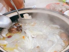 -15年老字号鑫鑫猪肚鸡·椰子鸡海南火锅(兴隆华侨农场店)