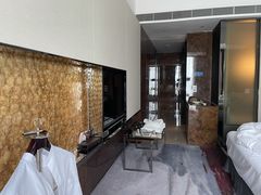 -广州天河希尔顿酒店