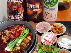 香菜牛肉-四小区火锅·巷子里的重庆火锅(花照壁店)