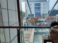 -上海来福士广场