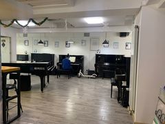 -梅纳·钢琴声乐架子鼓Mena Music(双井店)