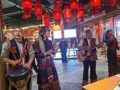 -老滇山寨•云南特色菜•地方菜•民族风情歌舞表演(金碧店)