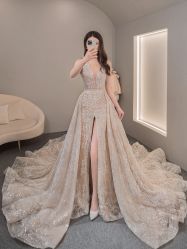 -艾米丽婚纱礼服