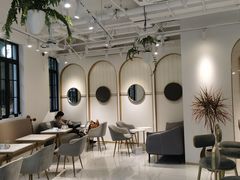 -Fridi Patisserie Cafe