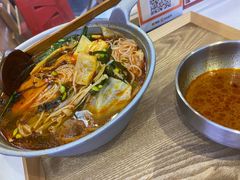 -犟一碗双椒鸡面(得意世界店)