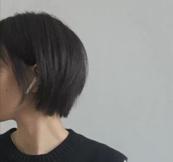 -首脑美发沙龙