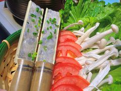 -有红鸡毛店·川菜(建设路店)