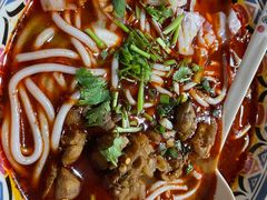 -鑫花溪牛肉米粉(人民广场店)