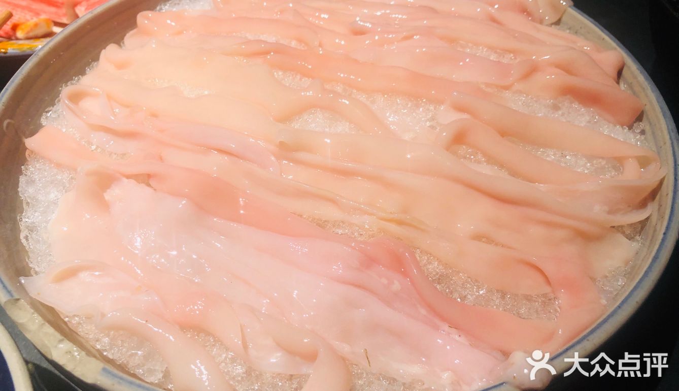 早就听闻这家来自重庆的火锅店，这次终于来拔草