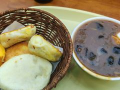 -穆彦华逍遥镇胡辣汤(岗坡路店)