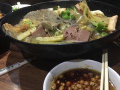 -万记麻辣烫国展总店