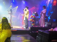 -喜鹊音乐酒馆(西街店)