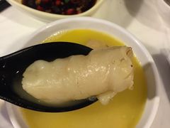 -鲜入围煮花胶鸡海鲜火锅