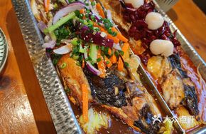 Catfish Two-Way Dish