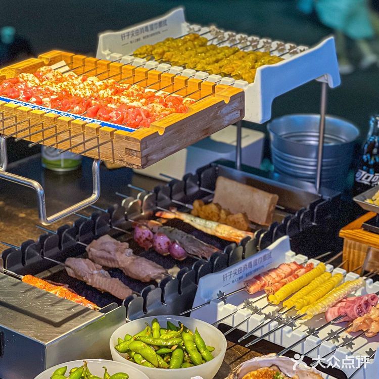 暑期特种兵旅行🍖总算来打卡很久以前羊肉串啦！