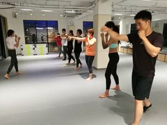 -EFL巴西柔术·综合格斗·泰拳·少儿体能训练(虹桥德必馆)