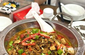 Tofu Braised with Sour Cabbage and Fish Eggs