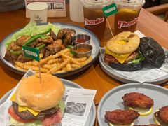 -Thanks美式餐厅(汉堡咖啡店)