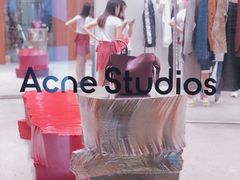 -Acne Studios(芮欧百货店)