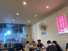 大堂-重庆风光老灶火锅城(同德广场店)