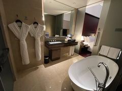 -广州天河希尔顿酒店