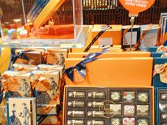 -VENCHI 闻绮(上海佛罗伦萨小镇店)