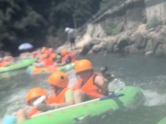 -安吉龙王山峡谷漂流