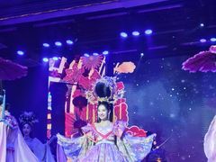 -金东尼人妖秀