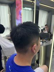 -藤野造型烫发染发