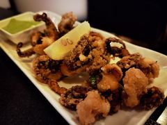 香酥鱿鱼圈配香草蛋黄酱-WOLFGANG PUCK KITCHEN & BAR(迪士尼小镇店)