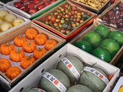 -上海龙吴水胜海发市场