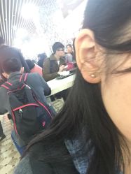 -花师傅专业手穿耳洞打耳洞穿孔