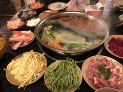 -岗上渣渣老火锅(两路口店)