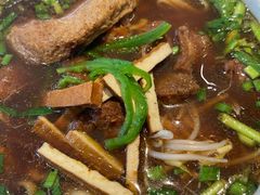 -镇南锅盖面馆(解放路店)