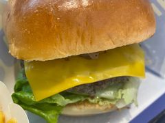 经典芝士牛肉堡-BOLE BURGER波乐堡(高新店)