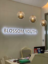 -柒朵科技美肤中心