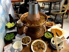 -炉小二铜锅牛蛙•川湘菜(三里屯店)